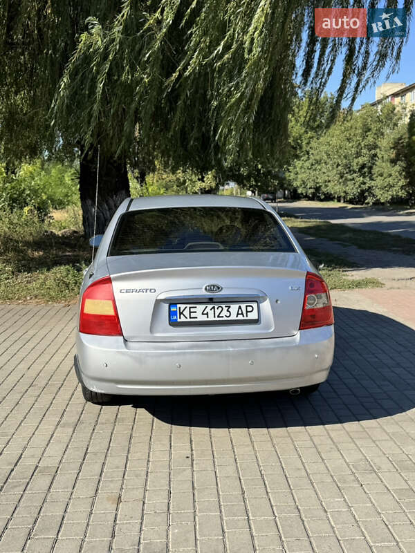 Седан Kia Cerato 2006 в Полтаві