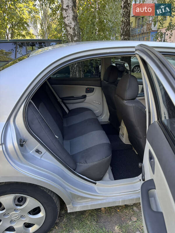 Седан Kia Cerato 2006 в Полтаві