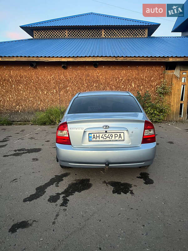 Седан Kia Cerato 2006 в Слов'янську