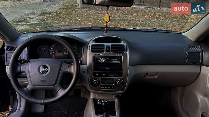 Седан Kia Cerato 2006 в Благовещенском