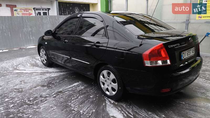 Седан Kia Cerato 2008 в Чернівцях