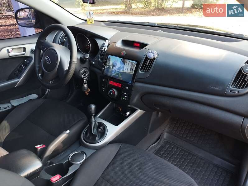 Седан Kia Cerato 2009 в Богодухове фото 4 Седан Kia Cerato 2009 в Богодухове