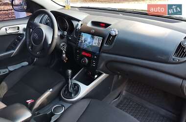 Седан Kia Cerato 2009 в  фото 4 Седан Kia Cerato 2009 в