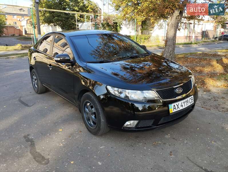 Седан Kia Cerato 2009 в Богодухове фото Седан Kia Cerato 2009 в Богодухове