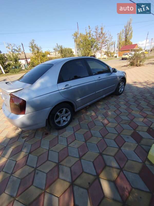 Седан Kia Cerato 2004 в Біляївці