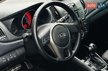 Седан Kia Cerato 2011 в 