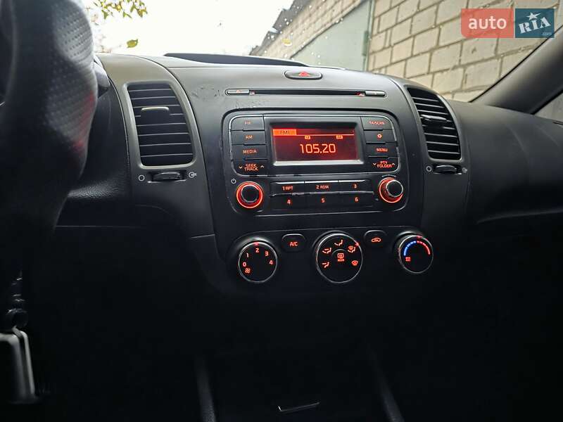 Седан Kia Cerato 2013 в Бердичеве