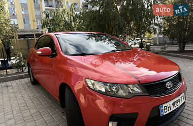 Купе Kia Cerato 2010 в 