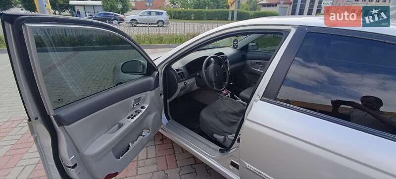 Седан Kia Cerato 2008 в Броварах фото 21 Седан Kia Cerato 2008 в Броварах