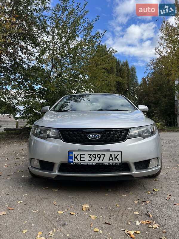 Седан Kia Cerato 2012 в Каменском