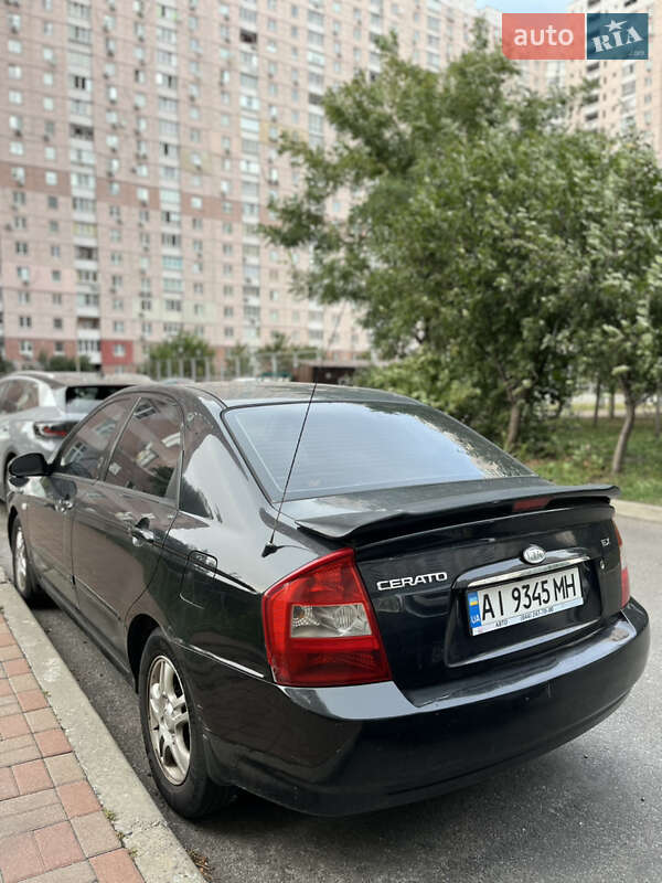 Седан Kia Cerato 2006 в Киеве