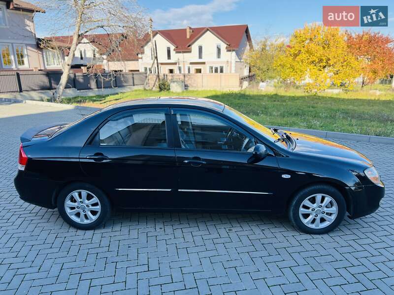 Седан Kia Cerato 2007 в Чернівцях