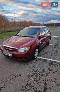 Хэтчбек Kia Cerato 2005 в Умани