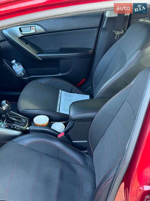 Седан Kia Cerato 2011 в Киеве