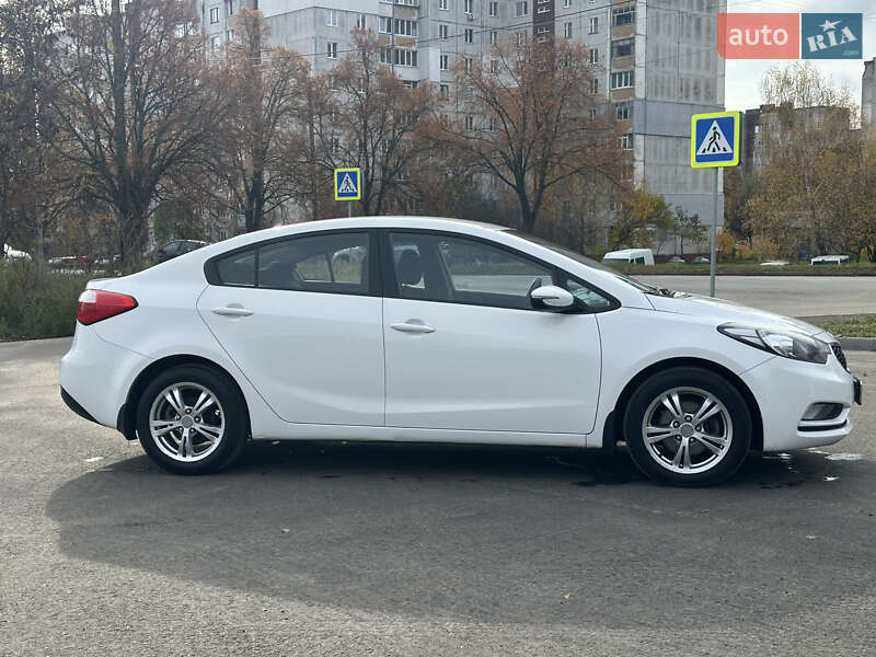 Седан Kia Cerato 2012 в Чернигове фото 2 Седан Kia Cerato 2012 в Чернигове