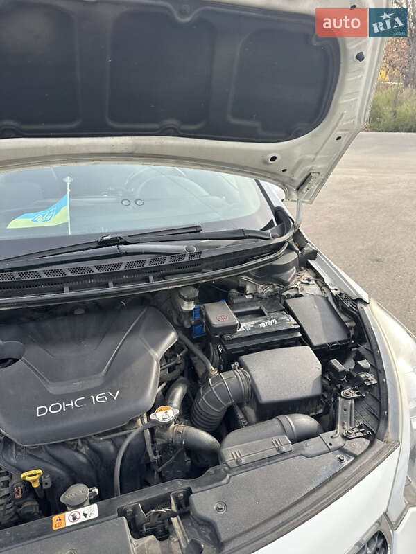 Седан Kia Cerato 2012 в Чернигове фото 62 Седан Kia Cerato 2012 в Чернигове