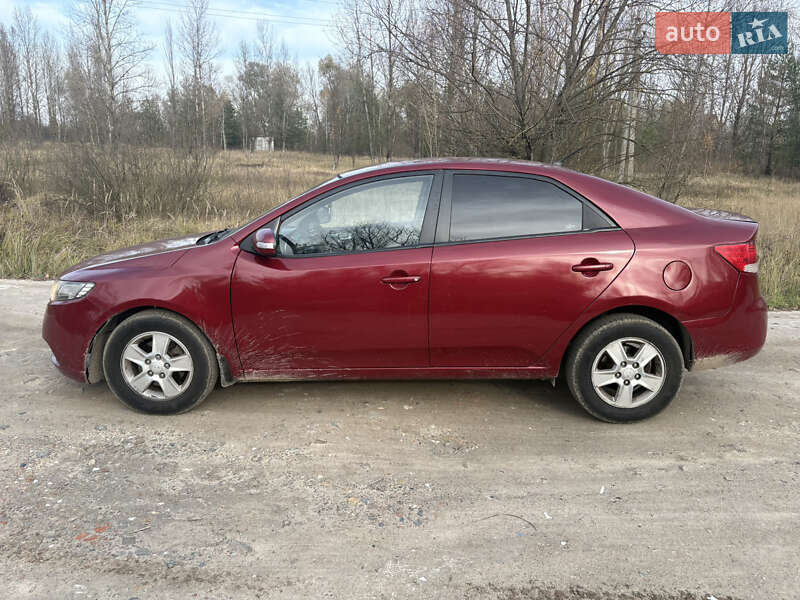 Седан Kia Cerato 2010 в Киеве