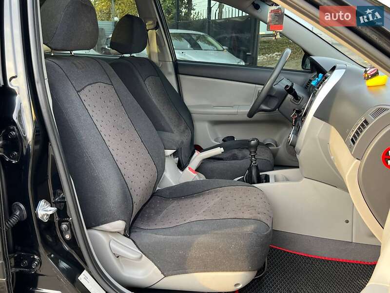 Седан Kia Cerato 2008 в Киеве