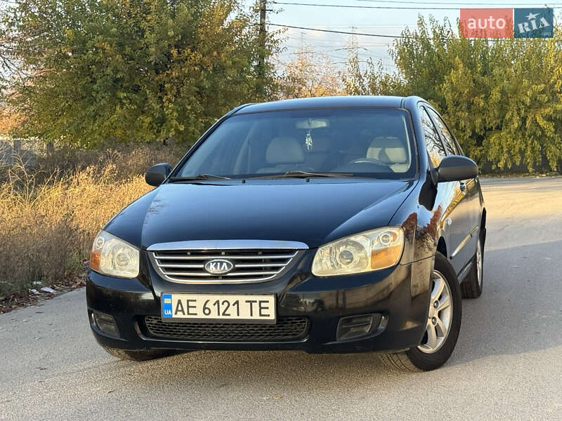 Седан Kia Cerato 2007 в Днепре
