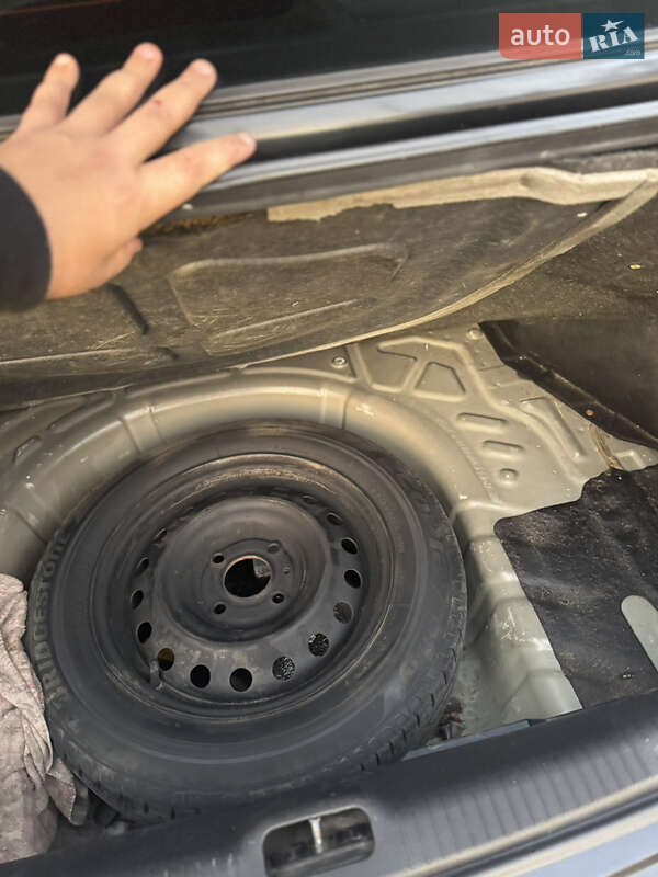 Седан Kia Cerato 2007 в Днепре