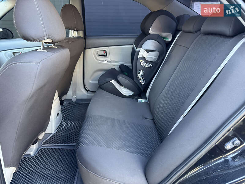 Седан Kia Cerato 2008 в Виннице