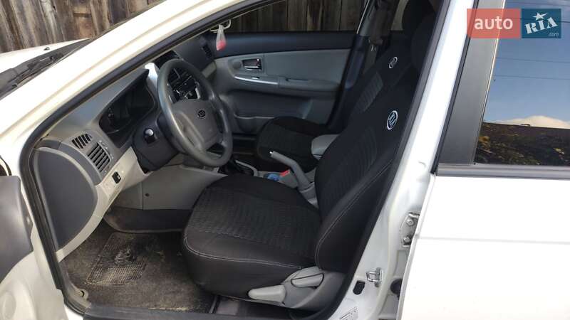 Седан Kia Cerato 2008 в Киеве фото 4 Седан Kia Cerato 2008 в Киеве