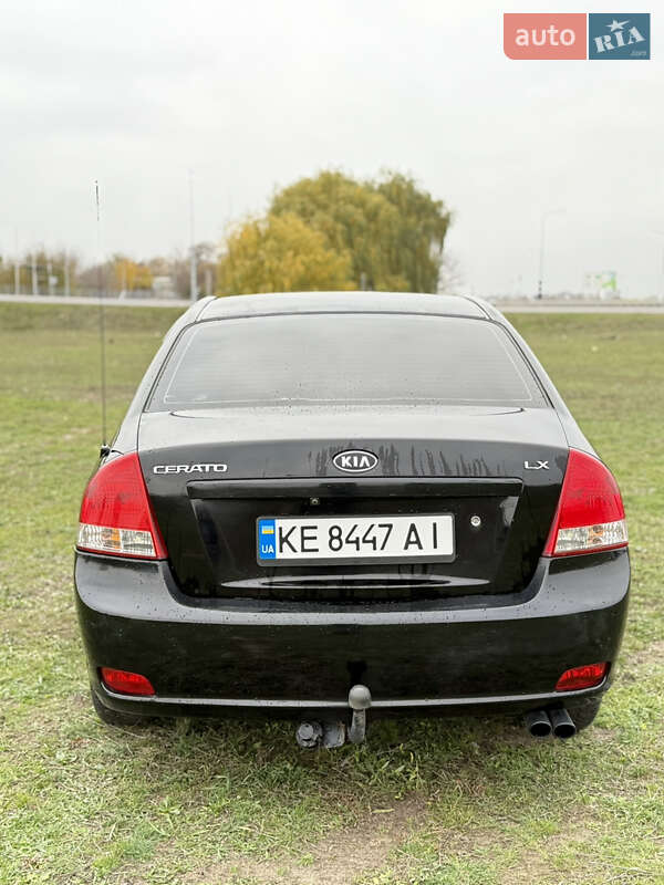 Седан Kia Cerato 2007 в Днепре