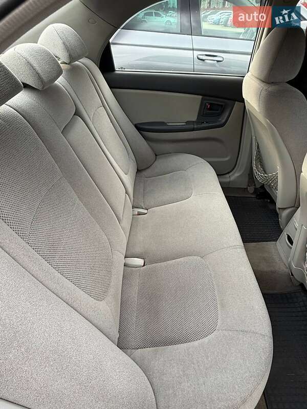 Седан Kia Cerato 2005 в Киеве