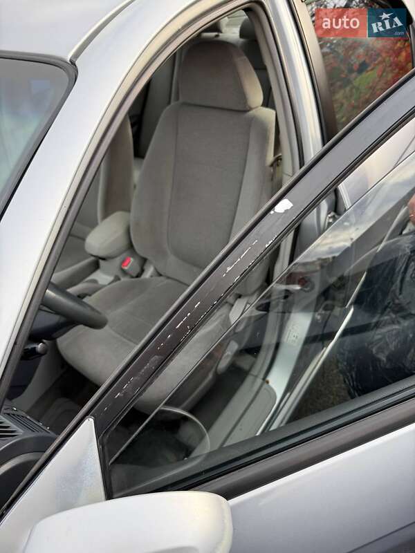 Седан Kia Cerato 2005 в Киеве