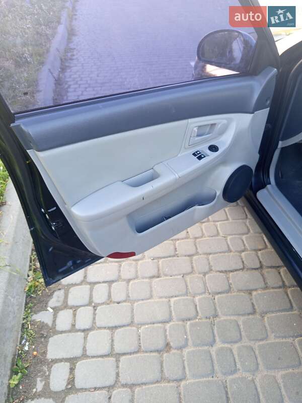 Седан Kia Cerato 2008 в Львове