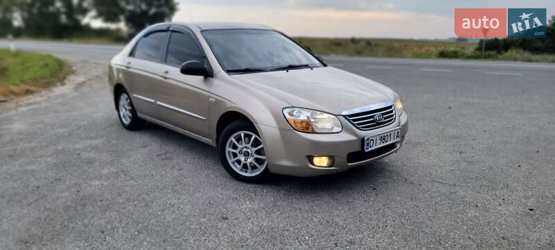 Седан Kia Cerato 2008 в Городке