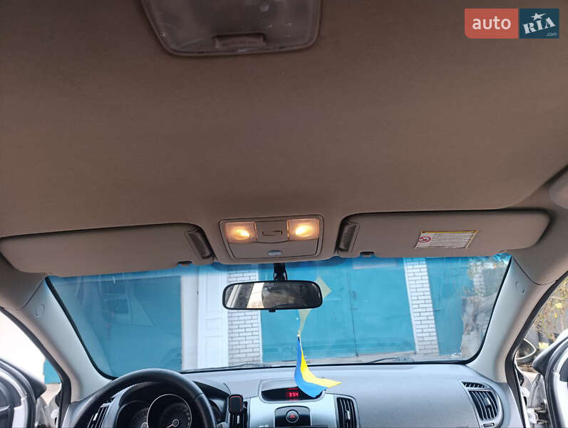 Седан Kia Cerato 2009 в Киеве