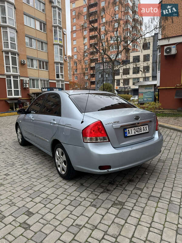 Седан Kia Cerato 2007 в Ирпене