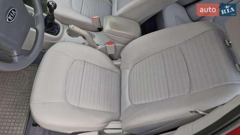 Седан Kia Cerato 2008 в Николаеве фото 25 Седан Kia Cerato 2008 в Николаеве