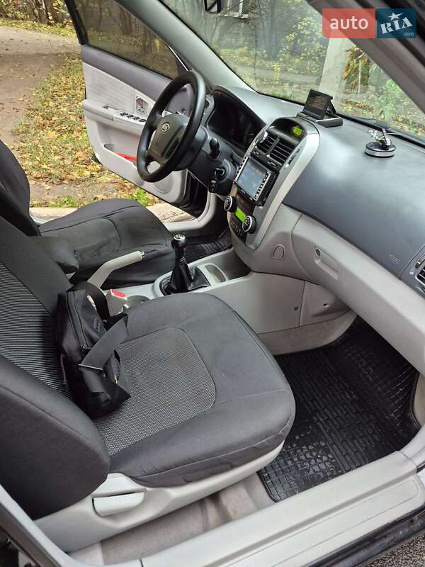 Седан Kia Cerato 2007 в Днепре