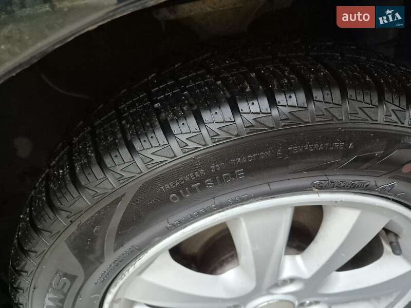 Седан Kia Cerato 2007 в Днепре