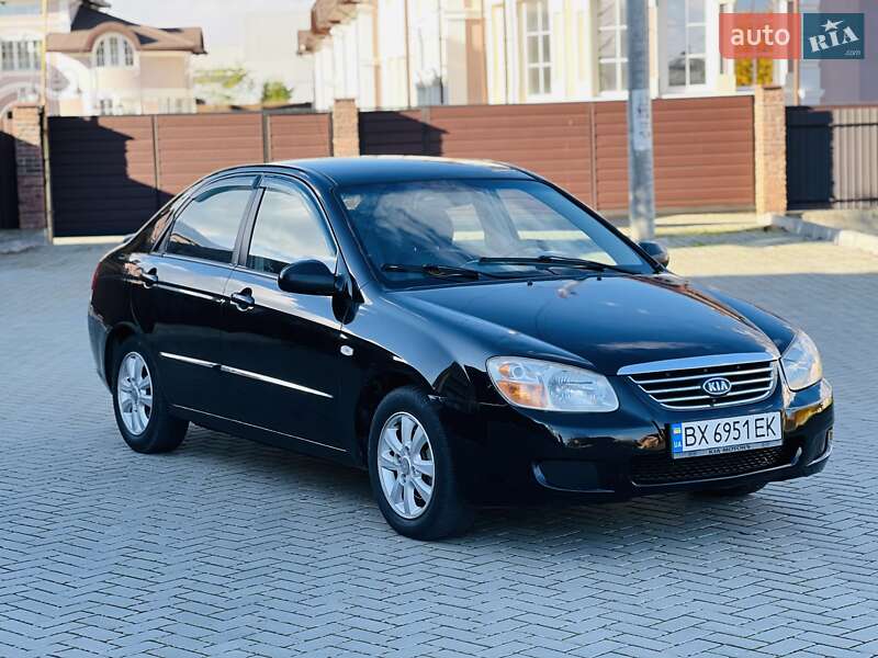 Седан Kia Cerato 2007 в Черновцах
