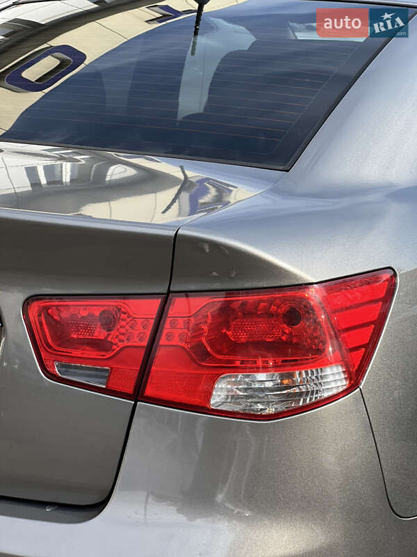 Седан Kia Cerato 2009 в Одессе