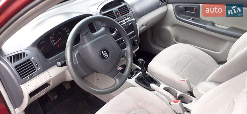 Седан Kia Cerato 2006 в Лисянці фото 4 Седан Kia Cerato 2006 в Лисянці