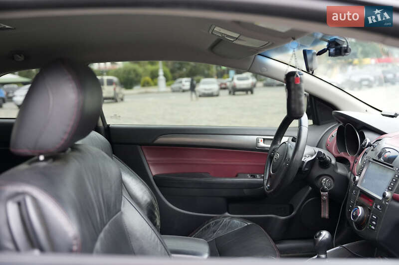 Купе Kia Cerato 2011 в Харькове
