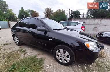 Седан Kia Cerato 2006 в Днепре