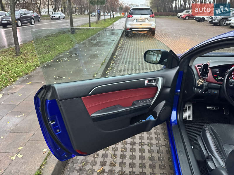 Купе Kia Cerato 2011 в Киеве