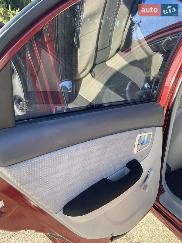 Седан Kia Cerato 2007 в Кропивницком