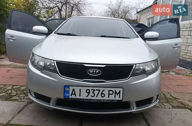 Седан Kia Cerato 2009 в Києві