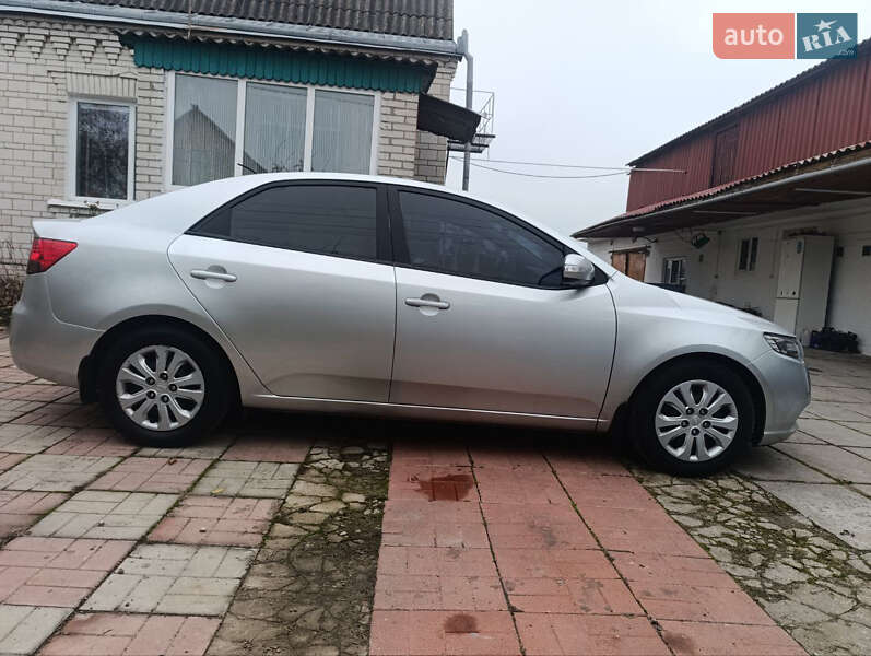 Седан Kia Cerato 2009 в Києві фото 8 Седан Kia Cerato 2009 в Києві