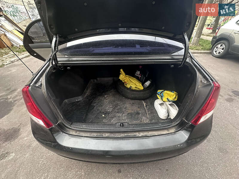 Седан Kia Cerato 2008 в Киеве