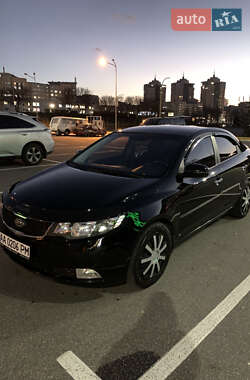 Седан Kia Cerato 2011 в Києві