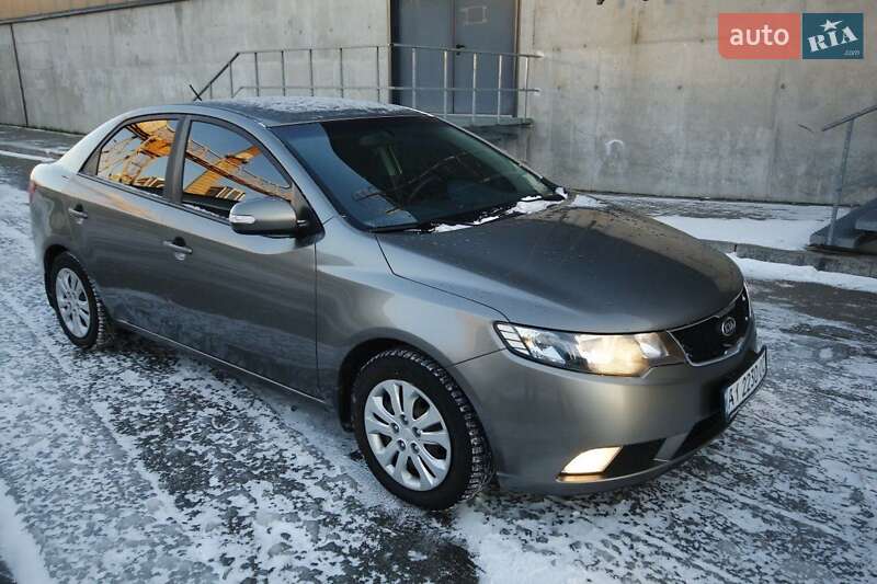 Седан Kia Cerato 2009 в Барышевке