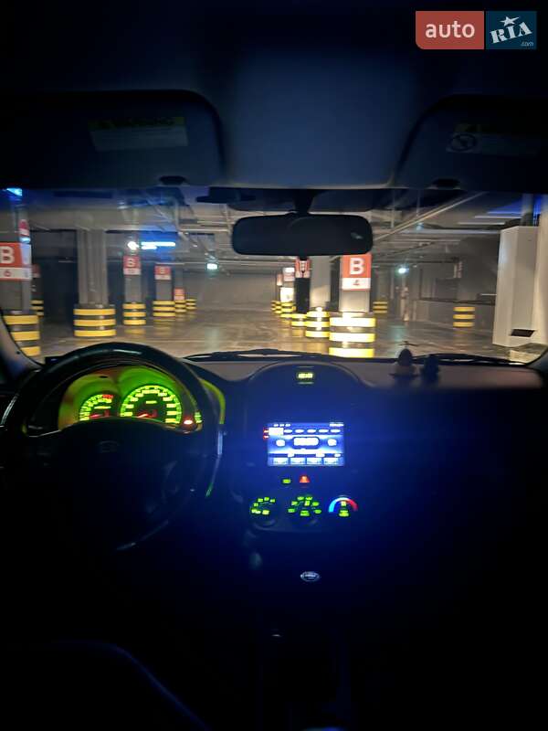 Хэтчбек Kia Cerato 2006 в Киеве