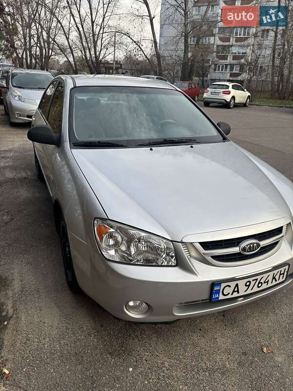 Седан Kia Cerato 2006 в Черкассах